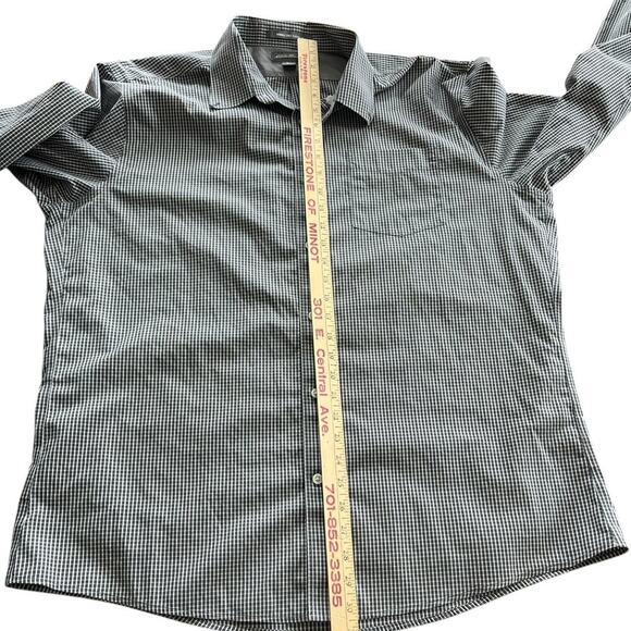 Eddie Bauer classic fit, button-down shirt, men's size XL - Picture 12 of 12
